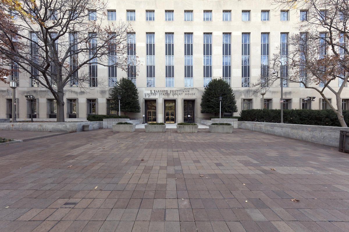 The E. Barrett Prettyman U.S. Courthouse facade and plaza.